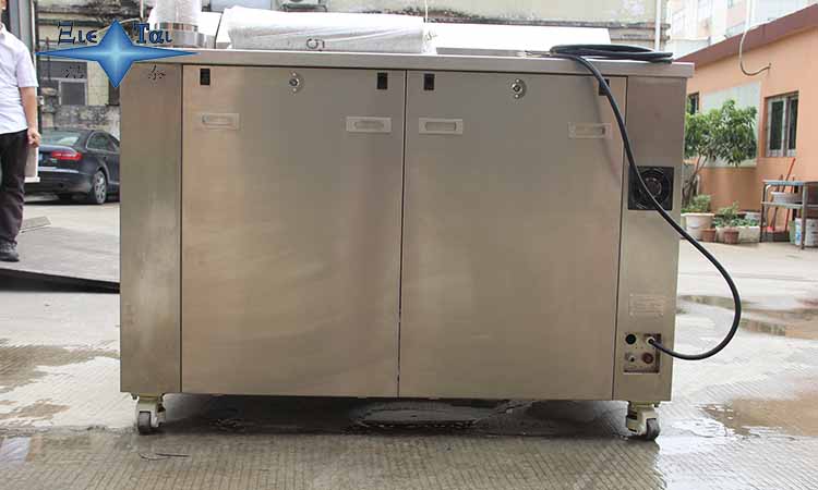 四川廣元客戶訂購13mm黑色覆膜板